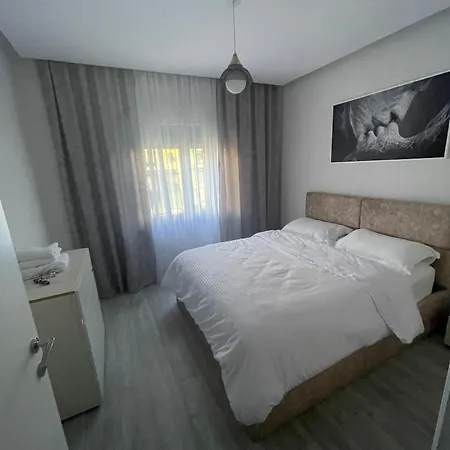 Appartamento Lacasa-21 Dhjetori *